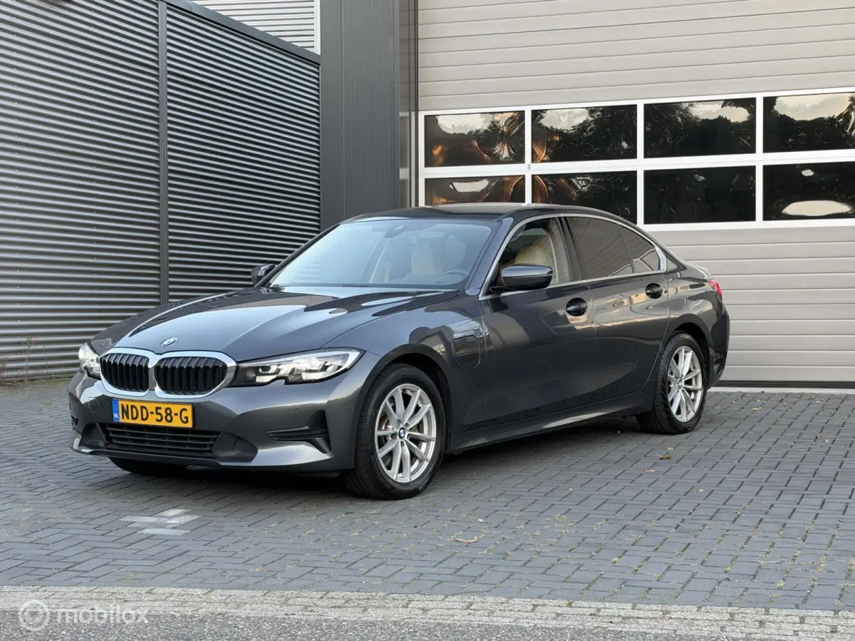 320e Advantage M-Sport|Leder|Carplay|Trekhaak