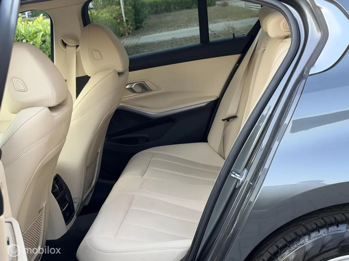 320e Advantage M-Sport|Leder|Carplay|Trekhaak