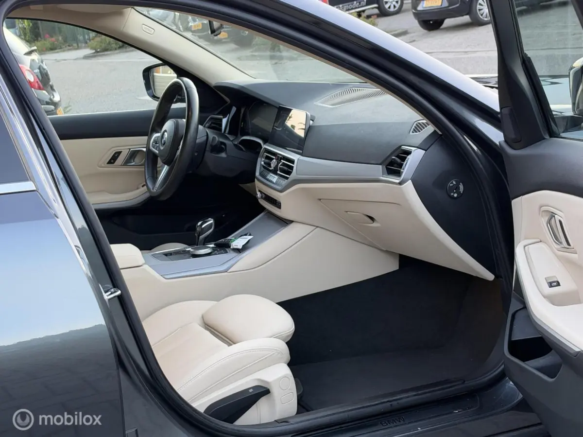 320e Advantage M-Sport|Leder|Carplay|Trekhaak