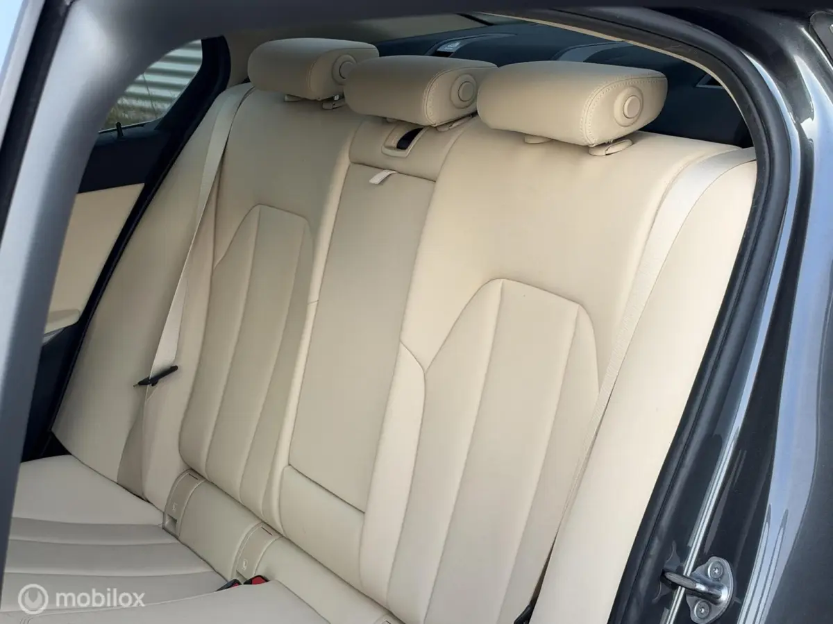 320e Advantage M-Sport|Leder|Carplay|Trekhaak