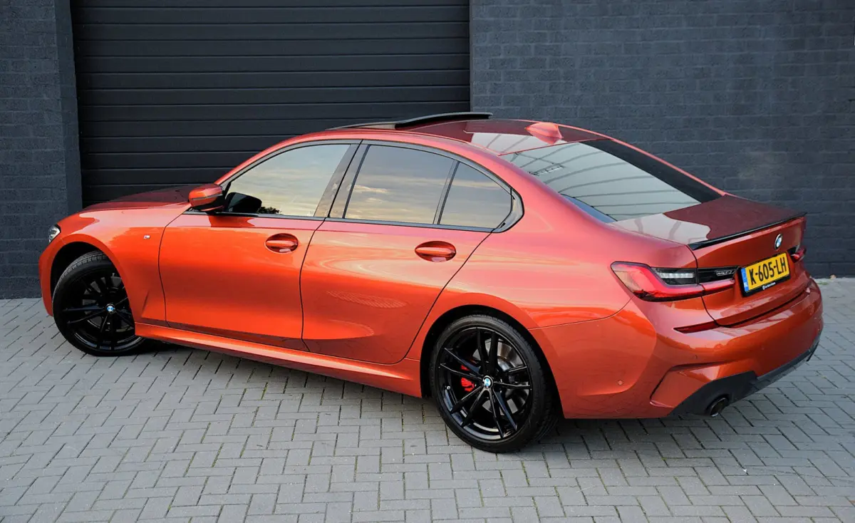 320i High Executive Edition*M-Pakket*DAK*HEAD-UP*LEDER*ENZ*