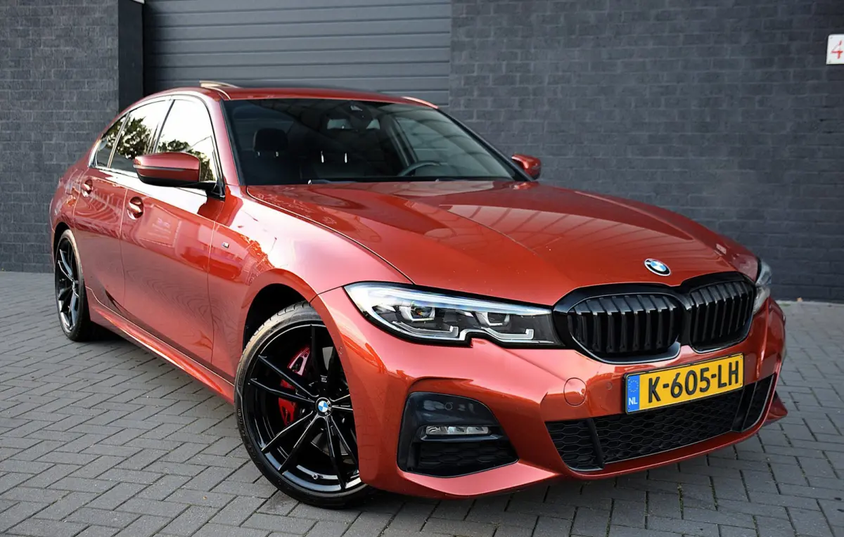 320i High Executive Edition*M-Pakket*DAK*HEAD-UP*LEDER*ENZ*