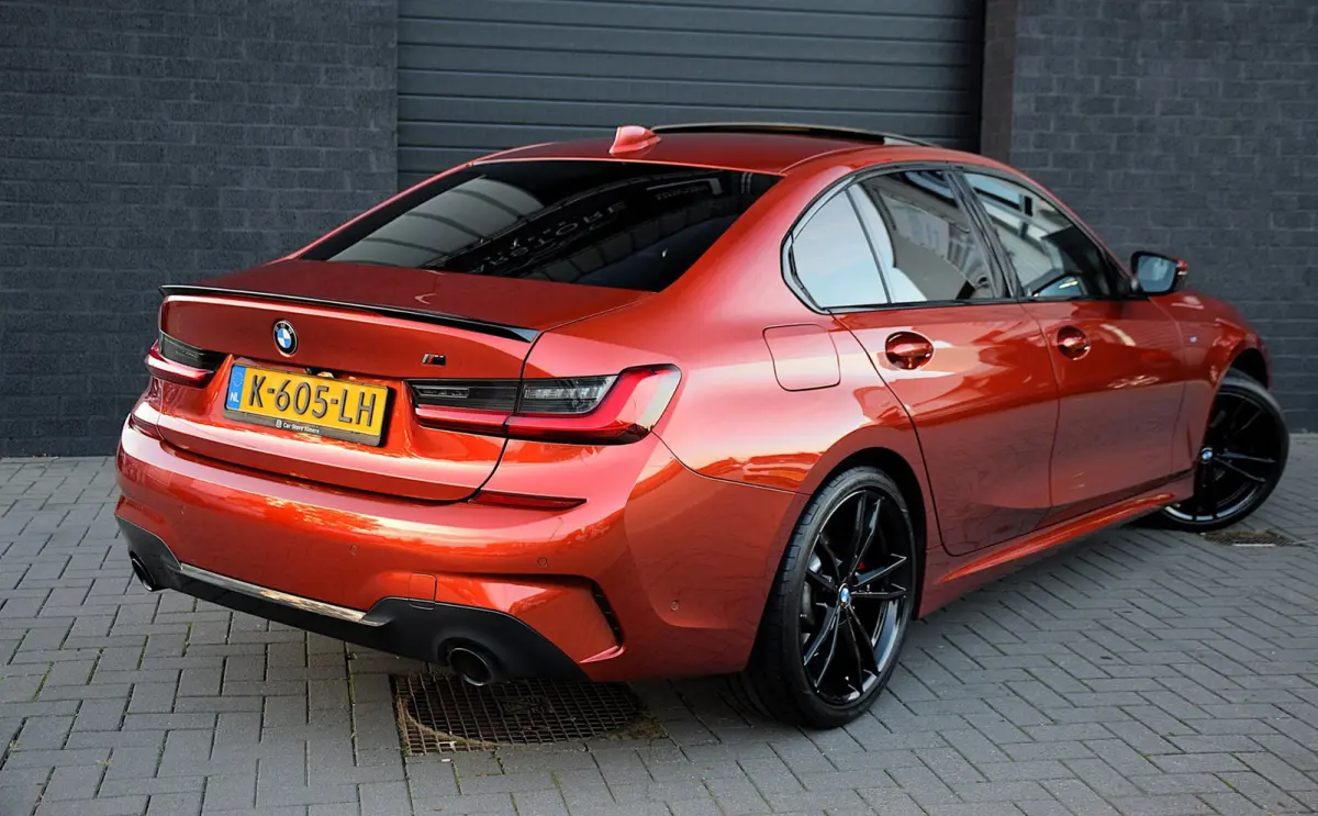 320i High Executive Edition*M-Pakket*DAK*HEAD-UP*LEDER*ENZ*