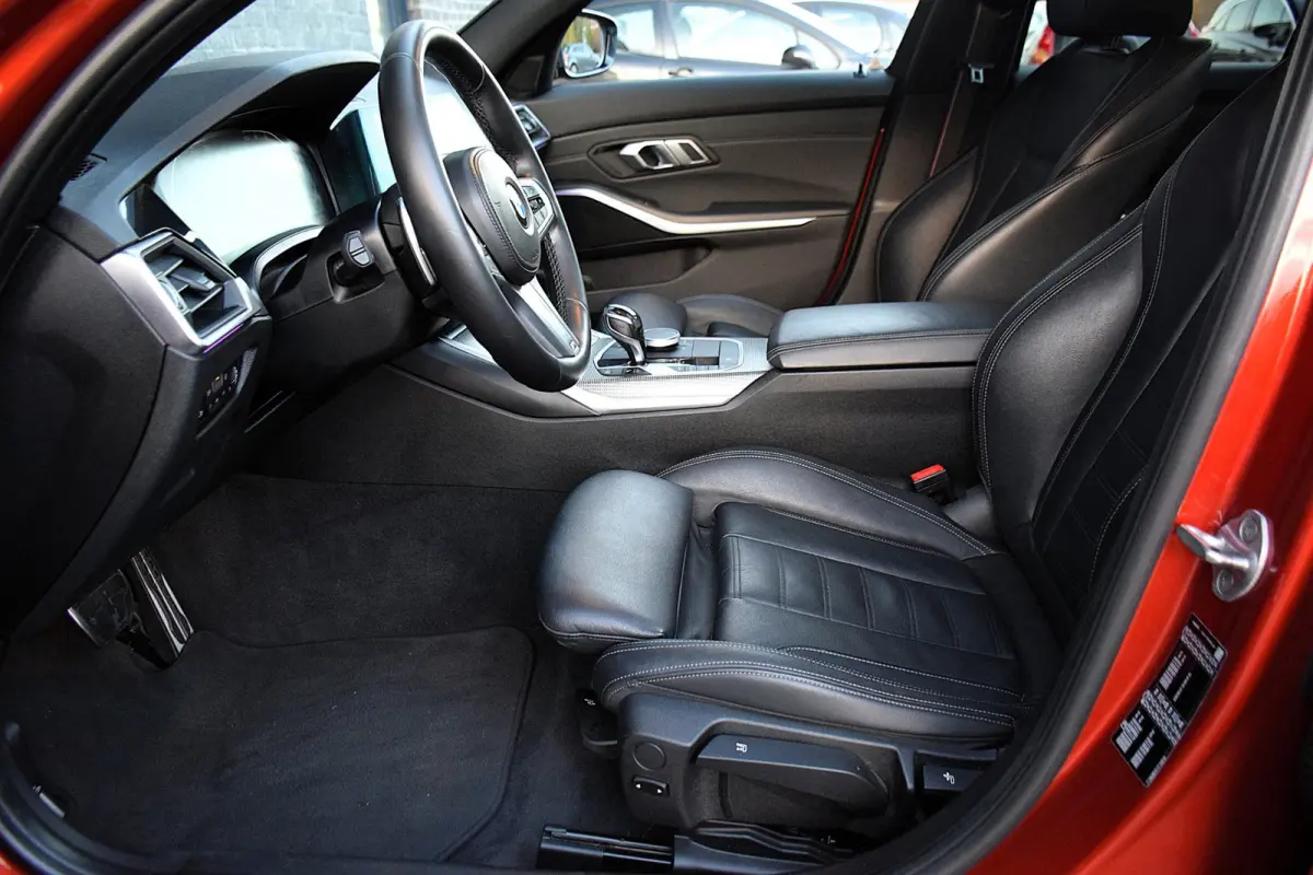 320i High Executive Edition*M-Pakket*DAK*HEAD-UP*LEDER*ENZ*