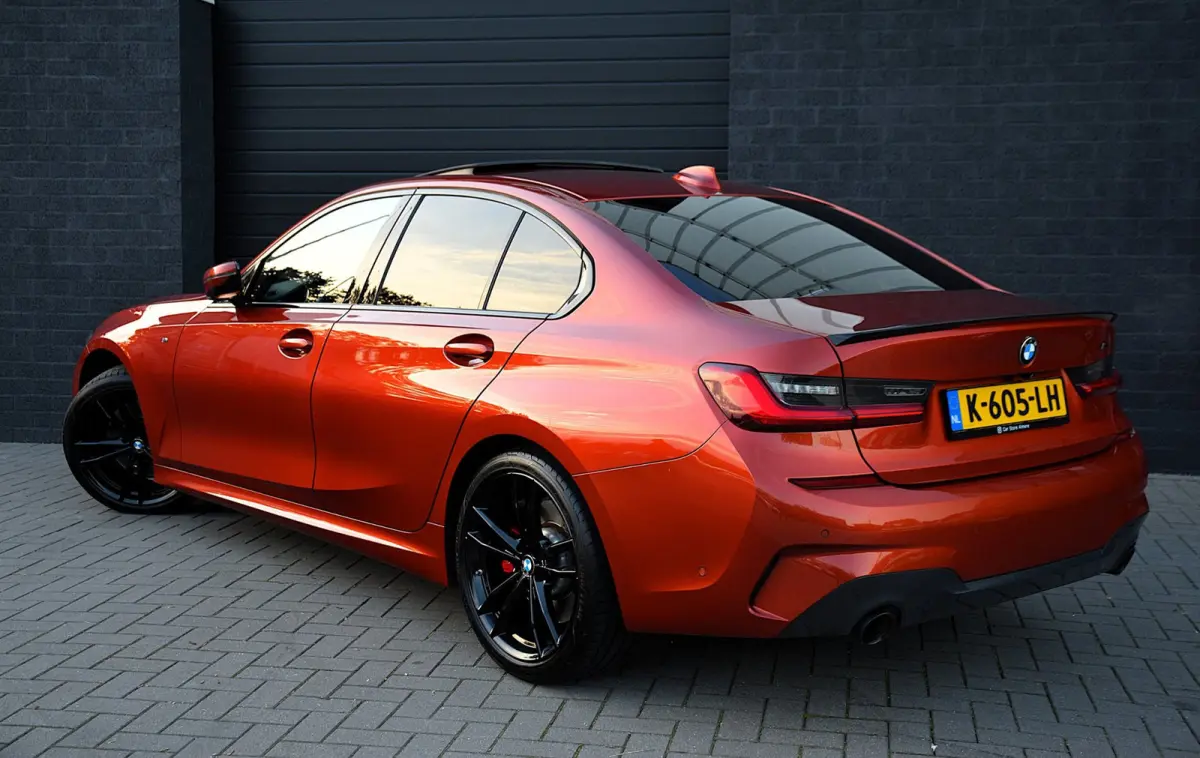 320i High Executive Edition*M-Pakket*DAK*HEAD-UP*LEDER*ENZ*