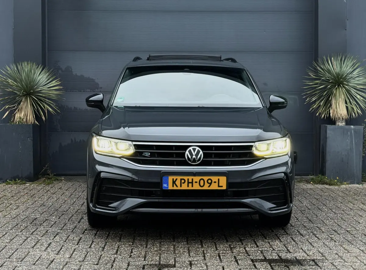 1.4 TSI eHybrid 3x R-Line PANO|KEYLESS|360|VOL