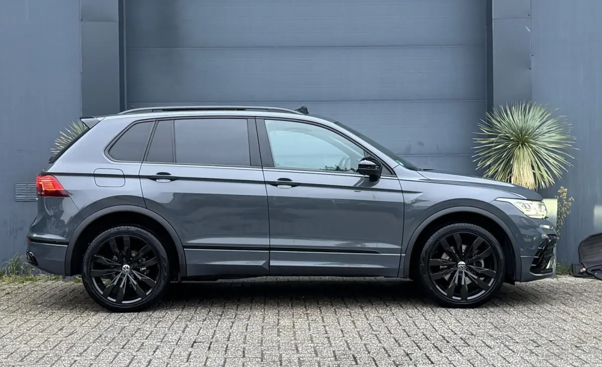 1.4 TSI eHybrid R-Line Business+