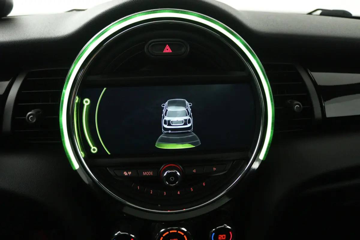 2.0 Cooper S Chili Serious Business JCW (PANORAMADAK, H/K AUDIO, CRUISE CONTROL)