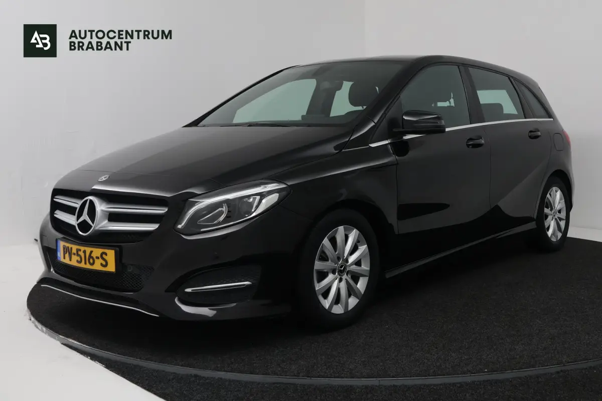 180 Business Solution (STOELVERWARMING, CAMERA, CRUISE CONTROL)