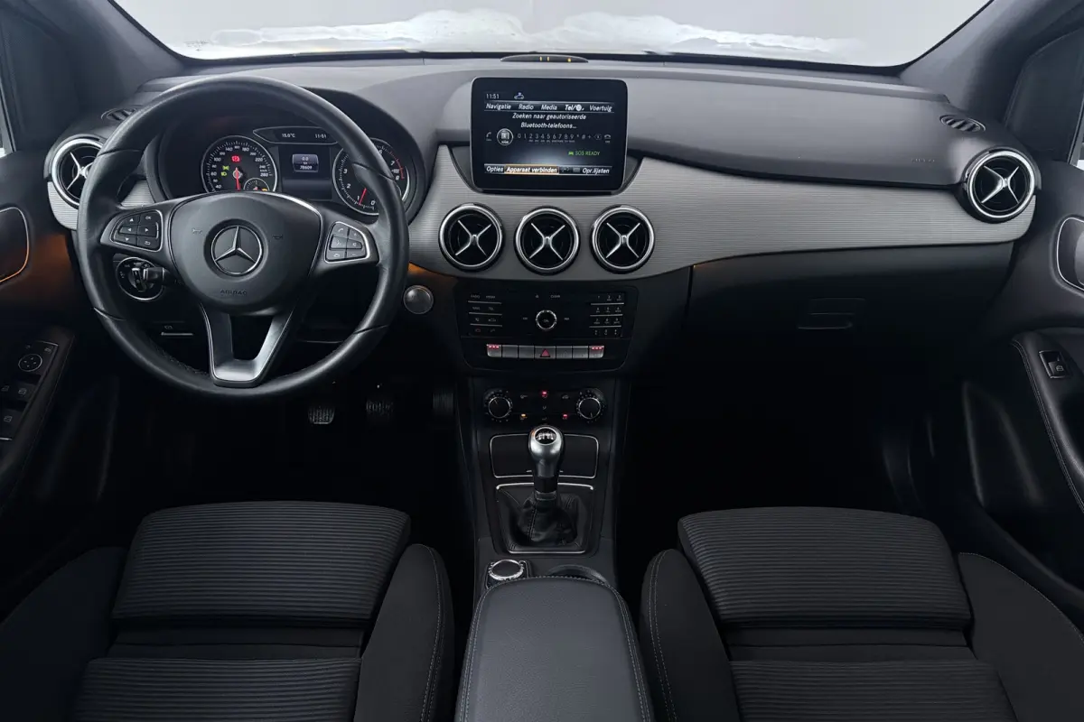 180 Business Solution (STOELVERWARMING, CAMERA, CRUISE CONTROL)