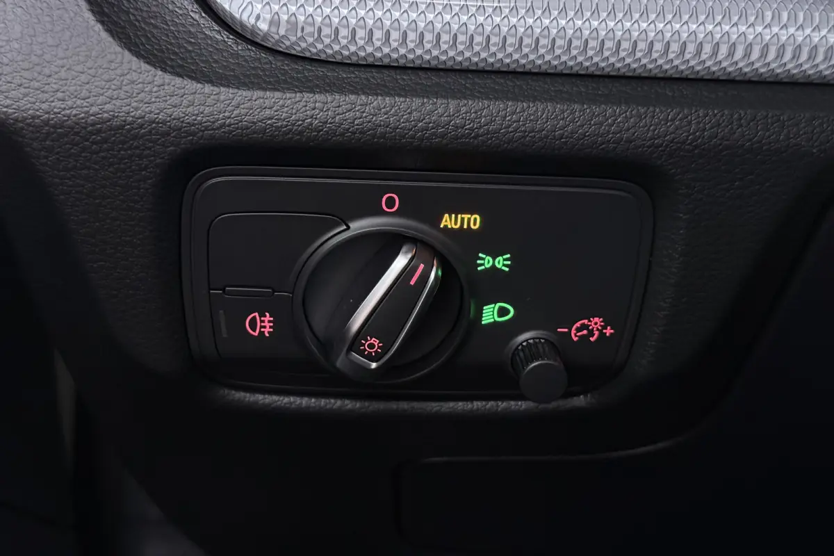1.4 TFSI Ambiente Pro Line Plus (STOELVERWARMING, AUTOMAAT, NAVIGATIE)