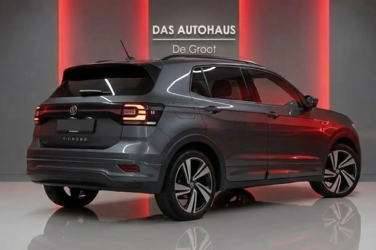 1.5TSI 150pk DSG R-Line | ACC | Navi | Camera
