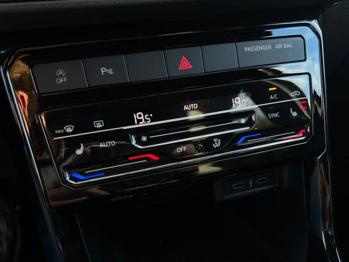 1.5TSI 150pk DSG R-Line | ACC | Navi | Camera