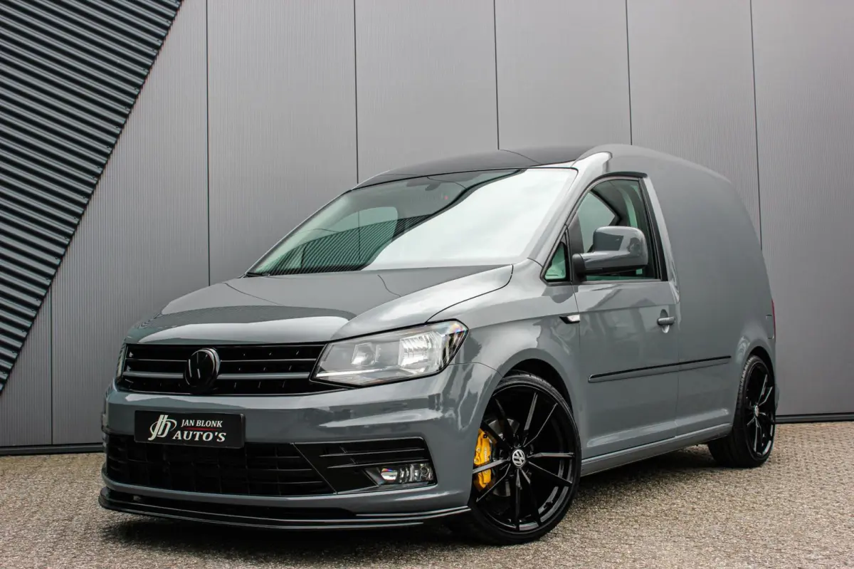 2.0 TDI L1H1 185PK NARDO GREY LOOK / 72DKM / 2016 / LEDEREN BEKLEDING / APPLE CARPLAY / JB-EDITION / SCHROEFSET