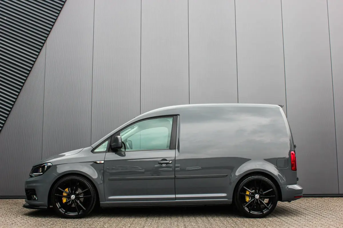 2.0 TDI L1H1 185PK NARDO GREY LOOK / 72DKM / 2016 / LEDEREN BEKLEDING / APPLE CARPLAY / JB-EDITION / SCHROEFSET