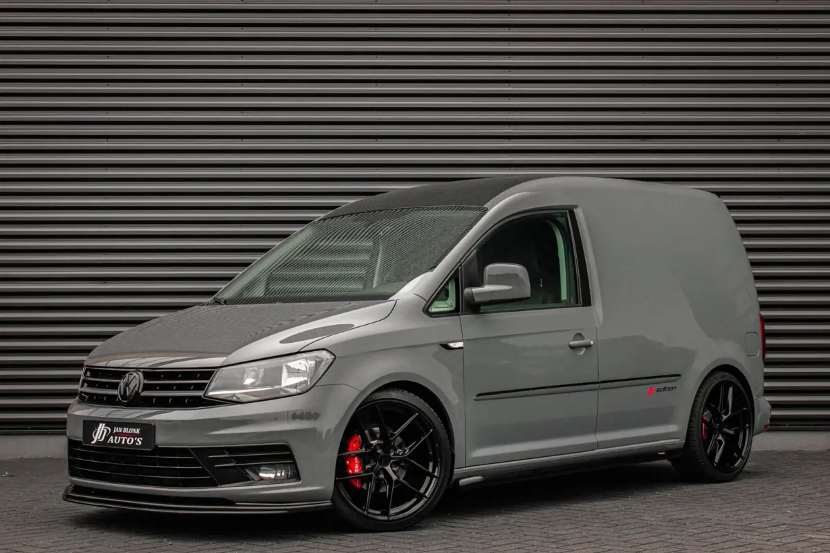 2.0 TDI L1H1 185PK NARDO GREY LOOK / 72DKM / 2016 / LEDEREN BEKLEDING / APPLE CARPLAY / JB-EDITION / SCHROEFSET