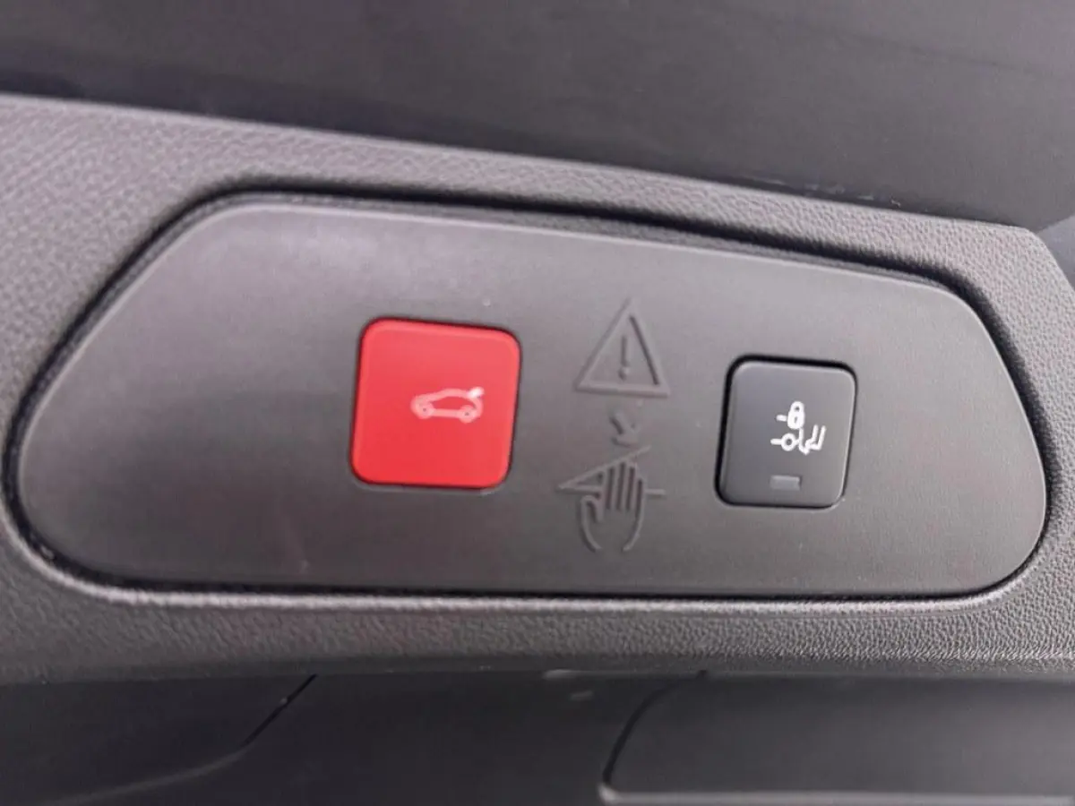 1.6T 225pk PHEV Ultimate Alcantara/Winterpakket /Ecc/Led.Matrix/360.Camera/Nav/El.Klep/CarPlay/Virtual.Cockpit