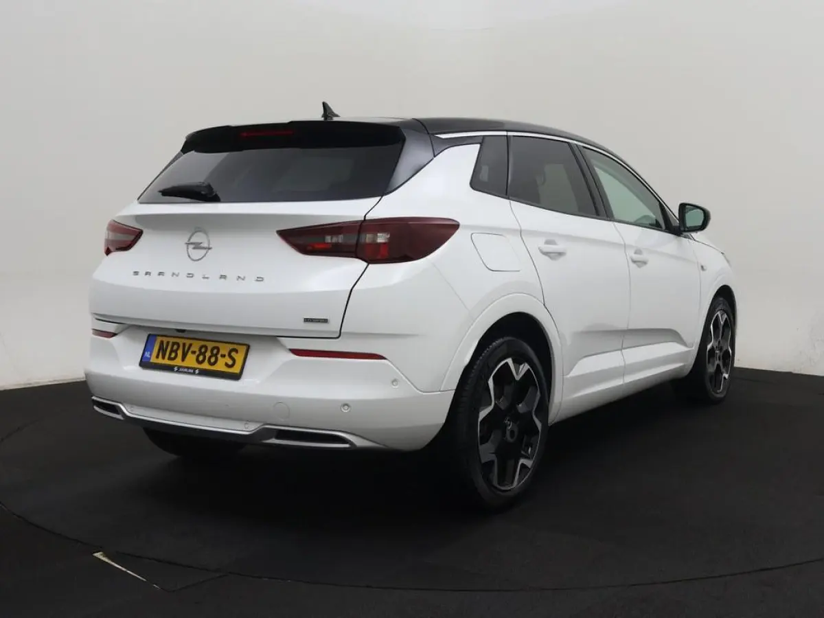 1.6T 225pk PHEV Ultimate Alcantara/Winterpakket /Ecc/Led.Matrix/360.Camera/Nav/El.Klep/CarPlay/Virtual.Cockpit