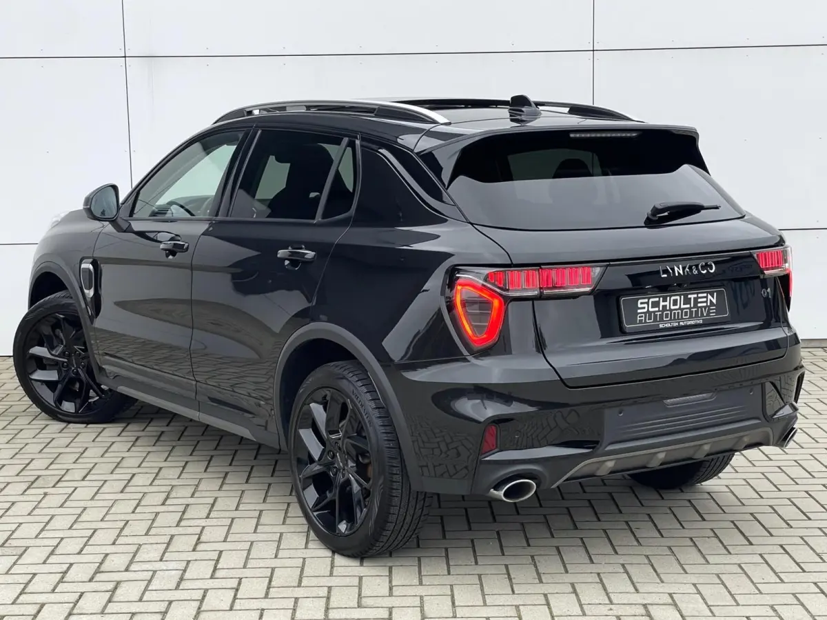 1.5 262 PK PHEV Full Black Pano CarPlay 360 Camera Infinity Sound Keyless