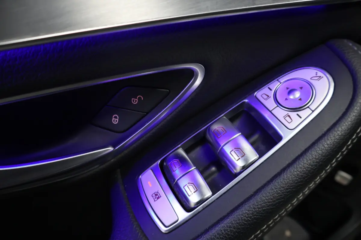 AMG-LINE|PANO|LEDER|BURMESTER|MULTIBEAM