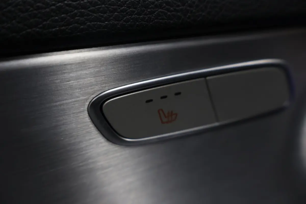 AMG-LINE|PANO|LEDER|BURMESTER|MULTIBEAM