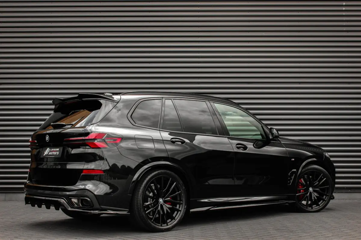 XDrive50e High Executive M-SPORT PRO / M-SEATS / SOFT CLOSE / PANO- DAK / LUCHTVERING / DRIVING ASSISANT PROFESSIONAL
