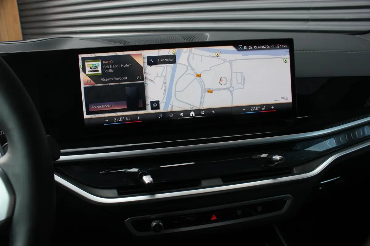 XDrive50e High Executive M-SPORT PRO / M-SEATS / SOFT CLOSE / PANO- DAK / LUCHTVERING / DRIVING ASSISANT PROFESSIONAL
