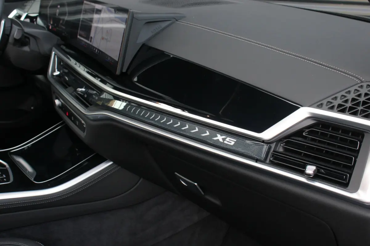 XDrive50e High Executive M-SPORT PRO / M-SEATS / SOFT CLOSE / PANO- DAK / LUCHTVERING / DRIVING ASSISANT PROFESSIONAL