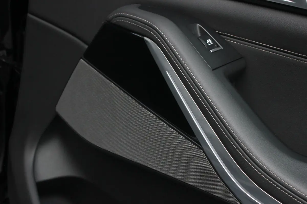 XDrive50e High Executive M-SPORT PRO / M-SEATS / SOFT CLOSE / PANO- DAK / LUCHTVERING / DRIVING ASSISANT PROFESSIONAL