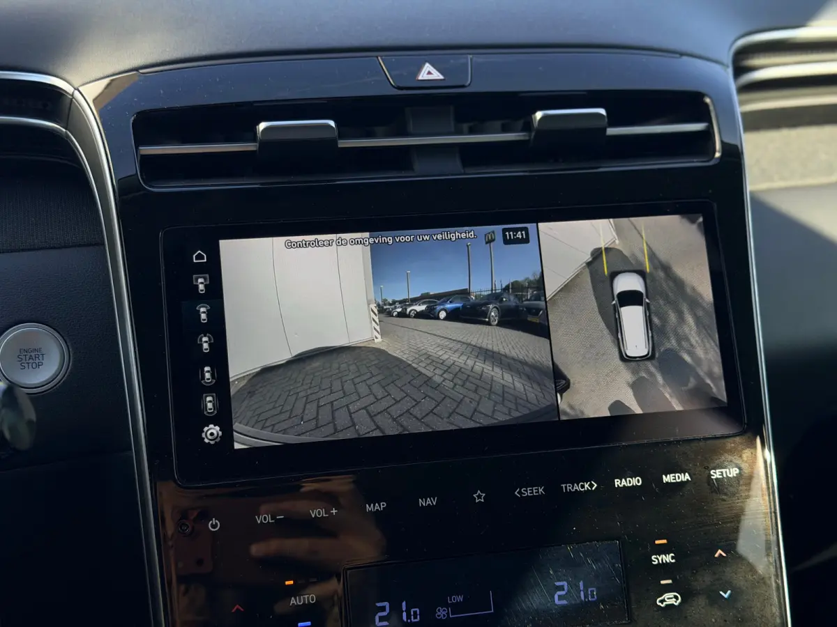1.6 T-GDI PHEV Premium 4WD / Zwart Leder / 360 Camera / Stoelverkoeling / Stoelverwarming Voor + Achter / Memory Seat / Navigatie / Smart Parking Remote / Automaat