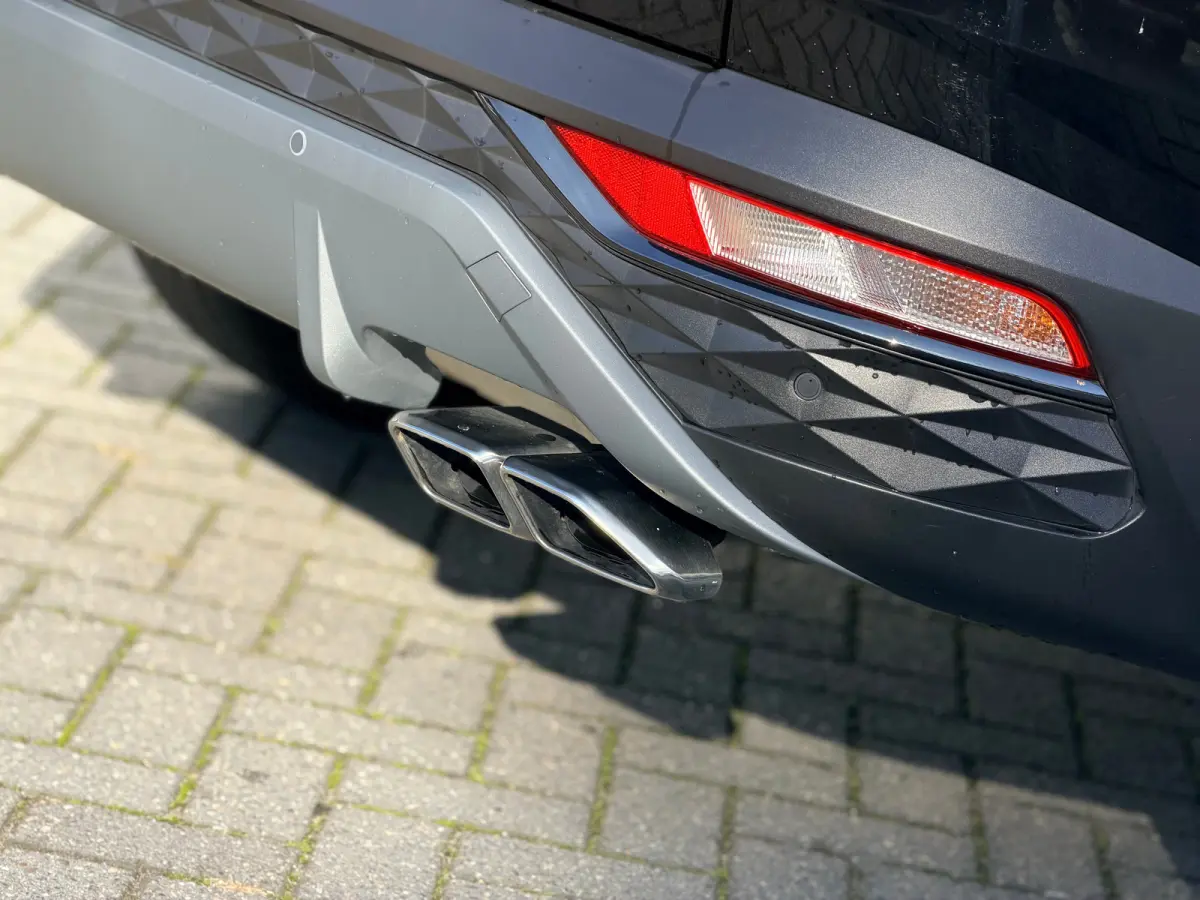 1.6 T-GDI PHEV Premium 4WD / Zwart Leder / 360 Camera / Stoelverkoeling / Stoelverwarming Voor + Achter / Memory Seat / Navigatie / Smart Parking Remote / Automaat