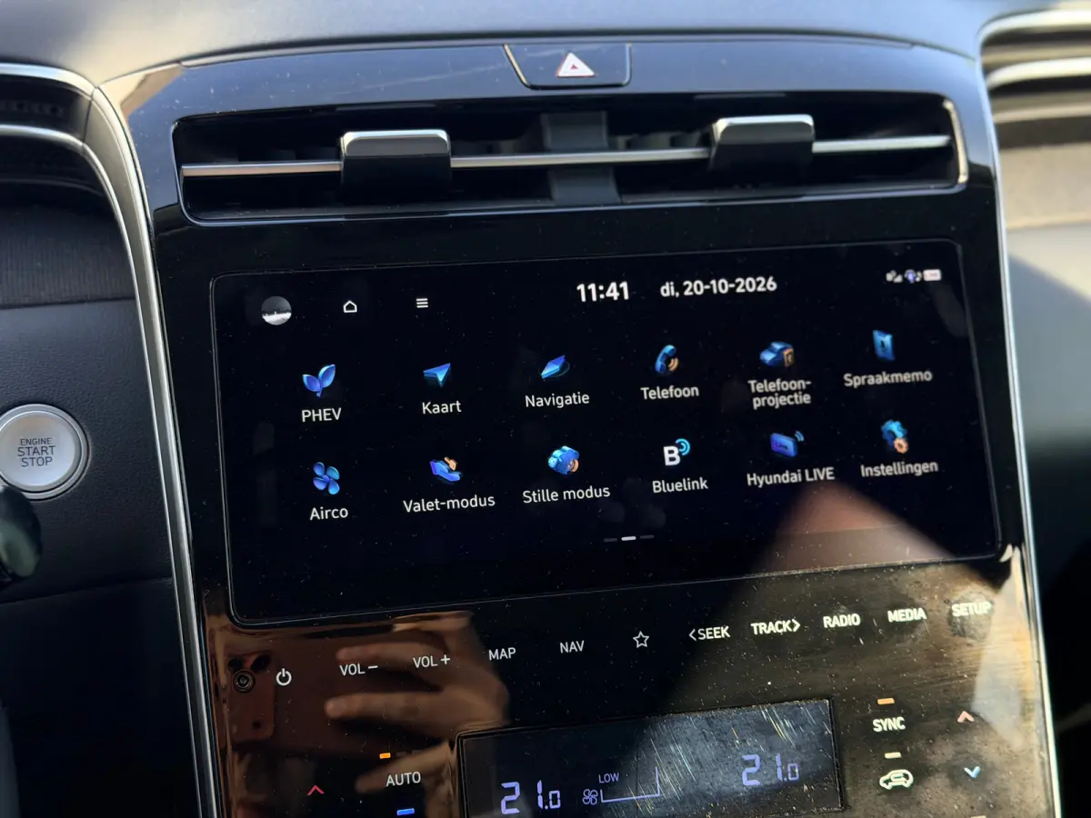 1.6 T-GDI PHEV Premium 4WD / Zwart Leder / 360 Camera / Stoelverkoeling / Stoelverwarming Voor + Achter / Memory Seat / Navigatie / Smart Parking Remote / Automaat