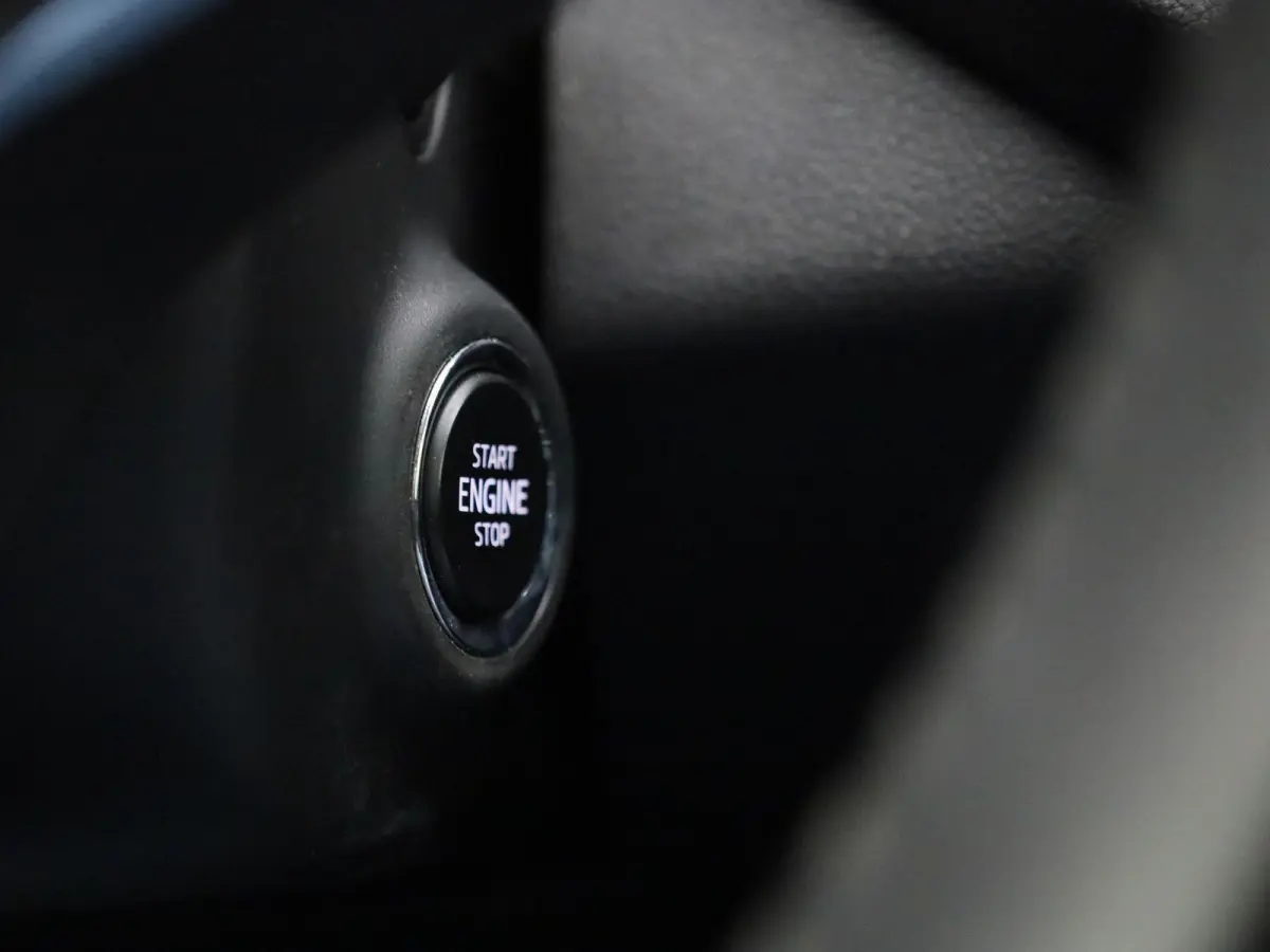1.5 e-TSI Business Edition | Automaat | Panoramadak | Trekhaak | Virtual cockpit | Stoel verwarming | Navigatie | Apple CarPlay / Android Auto | Lichtmetalen velgen | Parkeersensoren | Keyle
