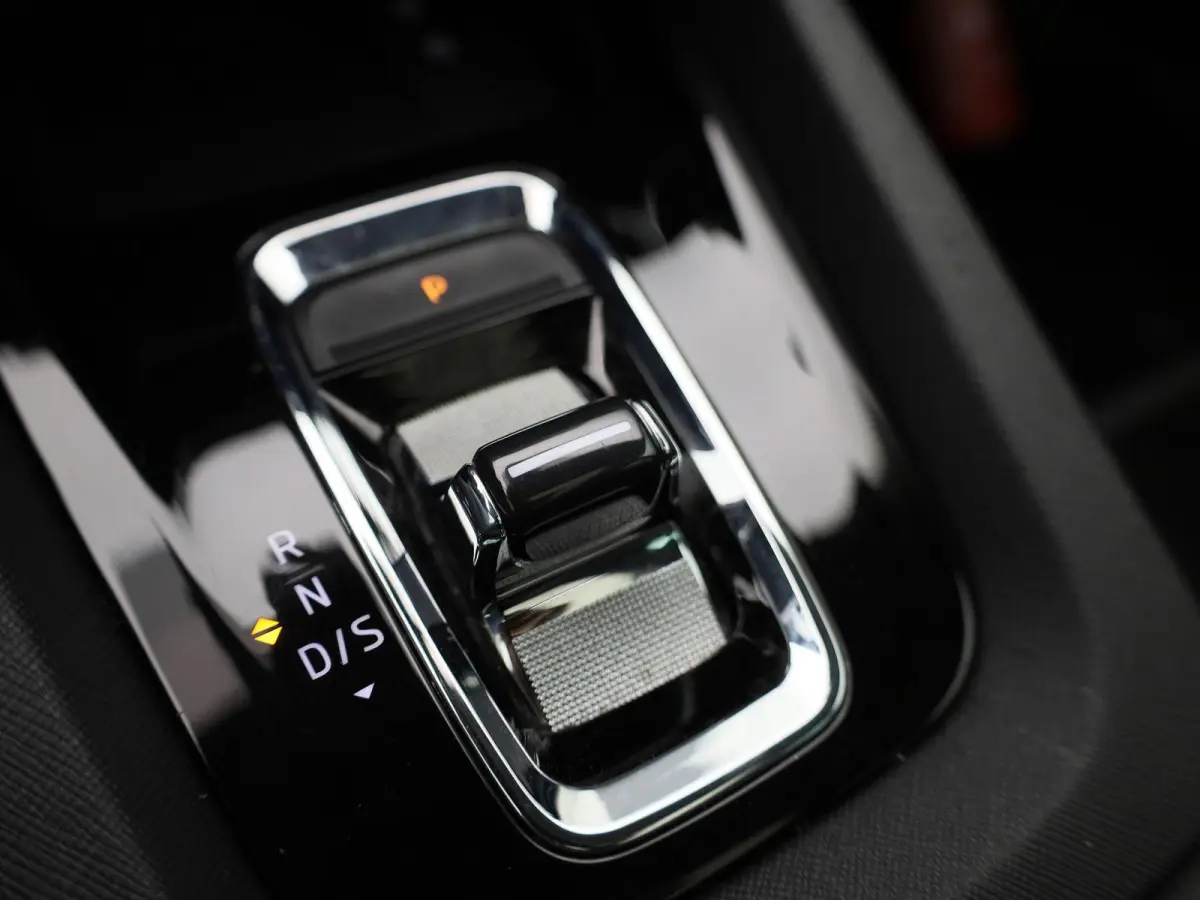1.5 e-TSI Business Edition | Automaat | Panoramadak | Trekhaak | Virtual cockpit | Stoel verwarming | Navigatie | Apple CarPlay / Android Auto | Lichtmetalen velgen | Parkeersensoren | Keyle