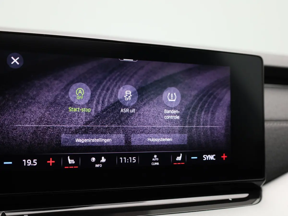 1.5 e-TSI Business Edition | Automaat | Panoramadak | Trekhaak | Virtual cockpit | Stoel verwarming | Navigatie | Apple CarPlay / Android Auto | Lichtmetalen velgen | Parkeersensoren | Keyle