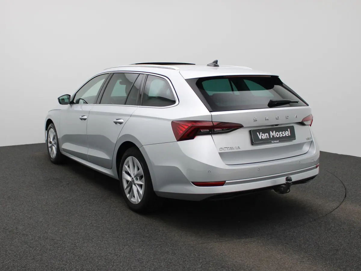 1.5 e-TSI Business Edition | Automaat | Panoramadak | Trekhaak | Virtual cockpit | Stoel verwarming | Navigatie | Apple CarPlay / Android Auto | Lichtmetalen velgen | Parkeersensoren | Keyle
