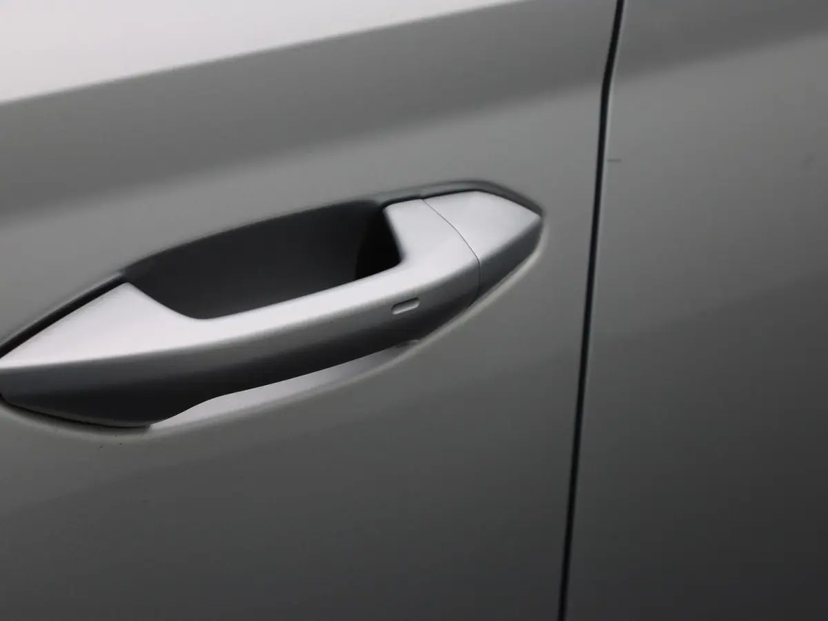 1.5 e-TSI Business Edition | Automaat | Panoramadak | Trekhaak | Virtual cockpit | Stoel verwarming | Navigatie | Apple CarPlay / Android Auto | Lichtmetalen velgen | Parkeersensoren | Keyle