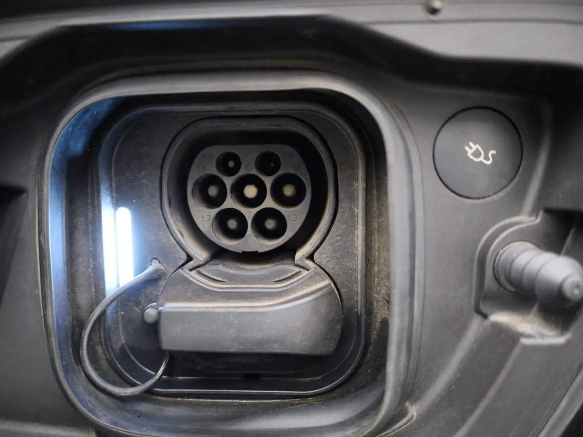 Core | Automaat | Apple Carplay / Android Auto | Virtual Cockpit | Achteruitrijcamera | Climate Control | Cruise Control | Bluetooth | Lichtmetalen Velgen |