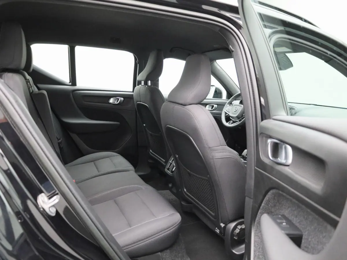 Core | Automaat | Apple Carplay / Android Auto | Virtual Cockpit | Achteruitrijcamera | Climate Control | Cruise Control | Bluetooth | Lichtmetalen Velgen |