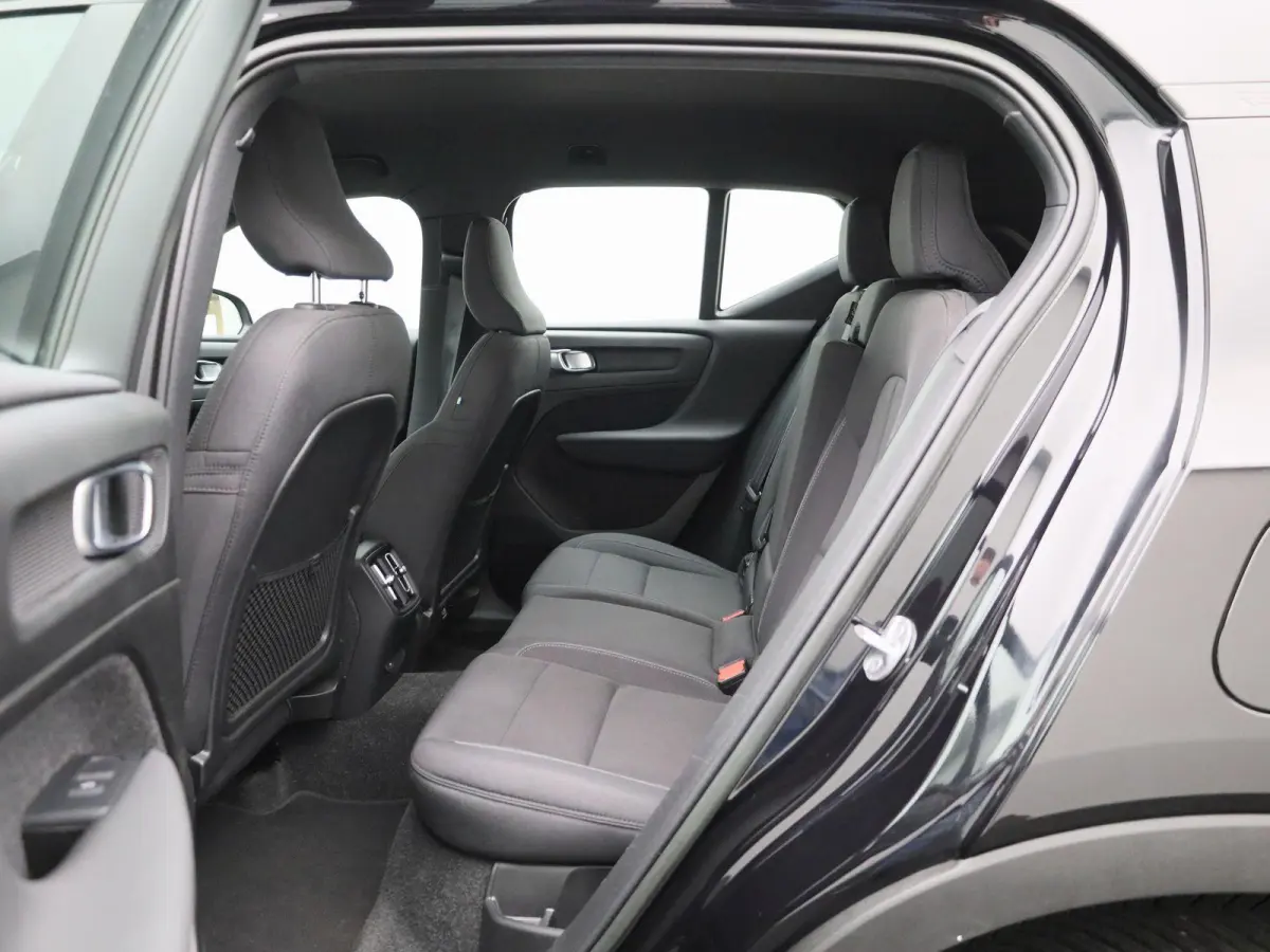 Core | Automaat | Apple Carplay / Android Auto | Virtual Cockpit | Achteruitrijcamera | Climate Control | Cruise Control | Bluetooth | Lichtmetalen Velgen |