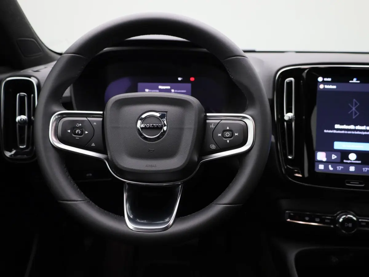 Core | Automaat | Apple Carplay / Android Auto | Virtual Cockpit | Achteruitrijcamera | Climate Control | Cruise Control | Bluetooth | Lichtmetalen Velgen |