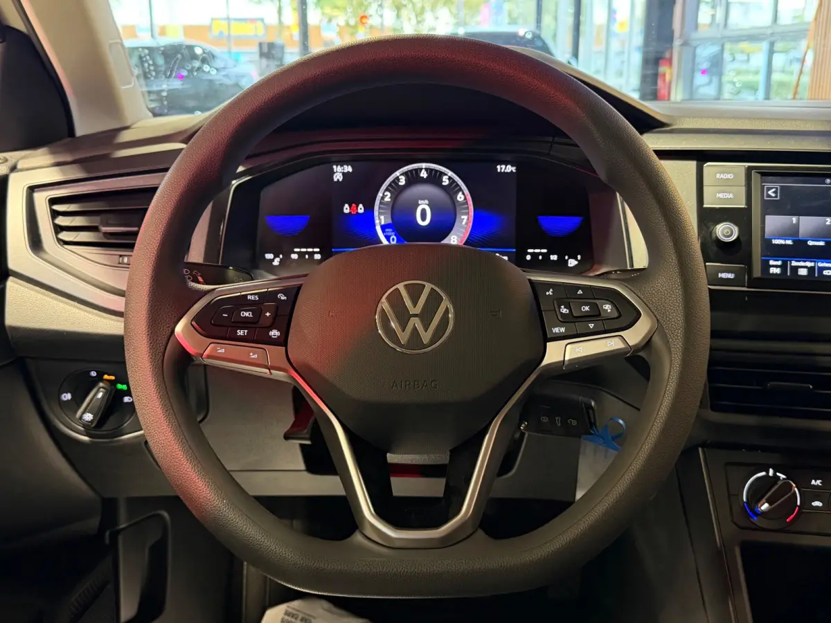 1.0 MPI Polo Carplay|Cruise control|NAP