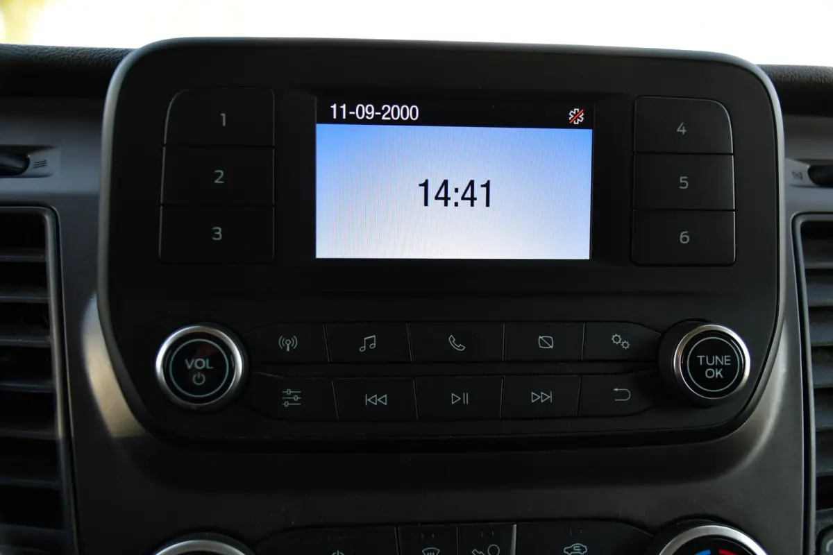 350 2.0 TDCI L3H2 RWD PB Edition Camera, Cruise, 2 x Schuifdeur, Airco, 130pk, Radio, Uniek!