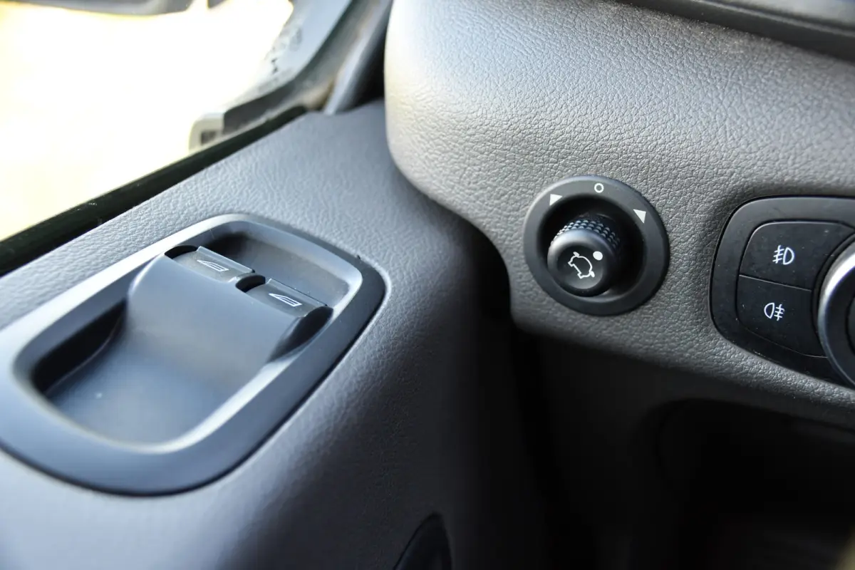 350 2.0 TDCI L3H2 RWD PB Edition Camera, Cruise, 2 x Schuifdeur, Airco, 130pk, Radio, Uniek!