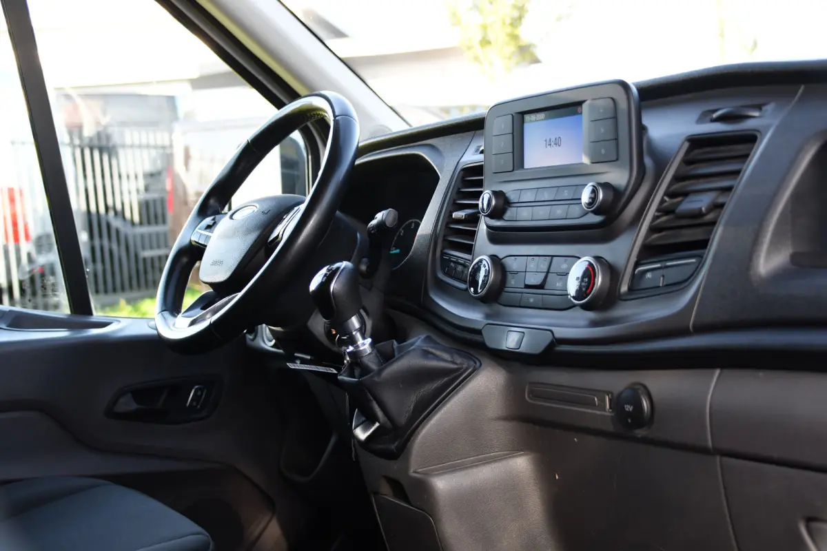 350 2.0 TDCI L3H2 RWD PB Edition Camera, Cruise, 2 x Schuifdeur, Airco, 130pk, Radio, Uniek!