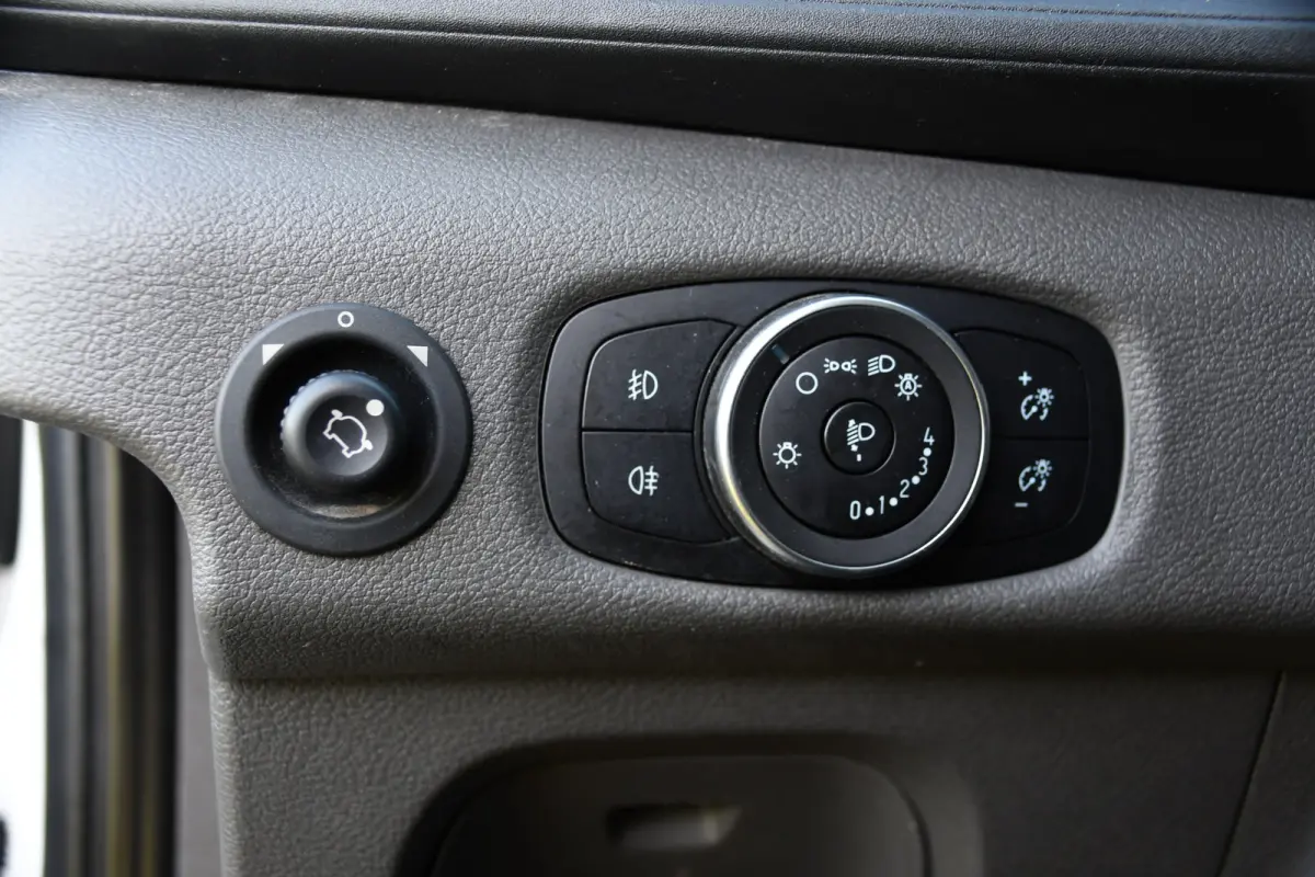 350 2.0 TDCI L3H2 RWD PB Edition Camera, Cruise, 2 x Schuifdeur, Airco, 130pk, Radio, Uniek!