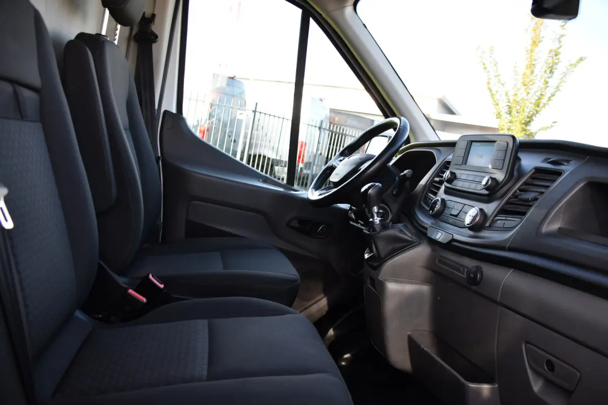 350 2.0 TDCI L3H2 RWD PB Edition Camera, Cruise, 2 x Schuifdeur, Airco, 130pk, Radio, Uniek!