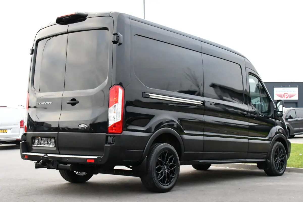 350 2.0 TDCI L3H2 Black Edition Camera, Cruise, Caplay, Automaat, 130PK, Trekhaak, Multimedia, Sensoren, UNIEK!