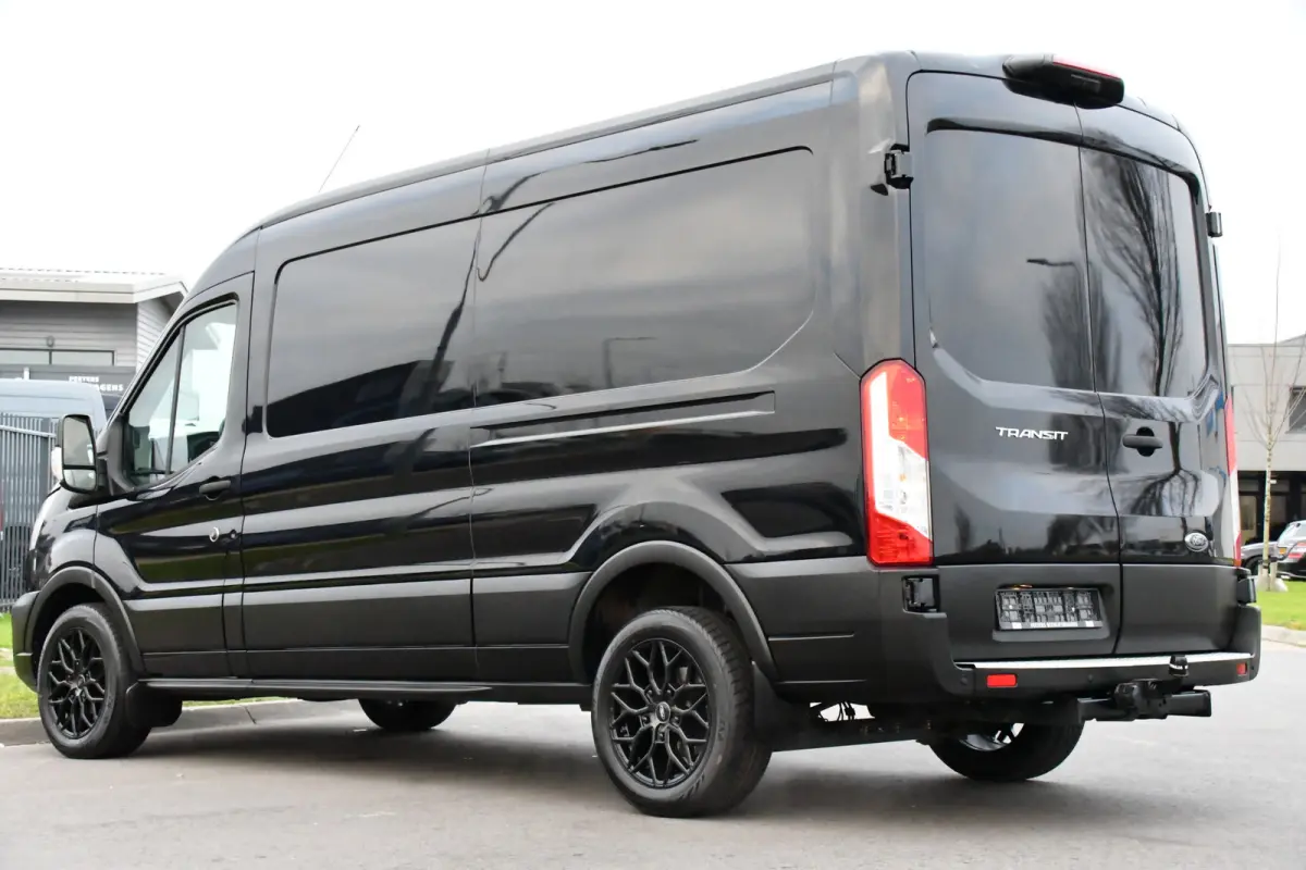 350 2.0 TDCI L3H2 Black Edition Camera, Cruise, Caplay, Automaat, 130PK, Trekhaak, Multimedia, Sensoren, UNIEK!