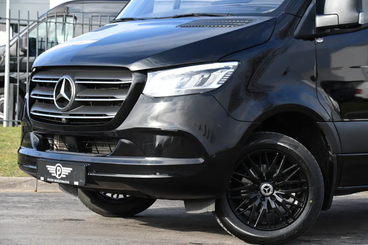 317 1.9 CDI L2H2 Black Edition RWD Cruise, Camera,10.5'' Multimedia, Carplay, LED, Standkachel, Multimedia, 170pk, Automaat, UNIEK!
